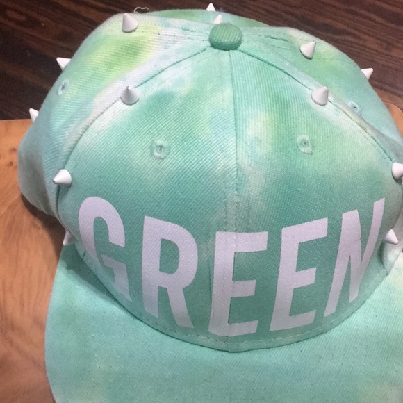 GREEN snapback - Picture 2 of 8